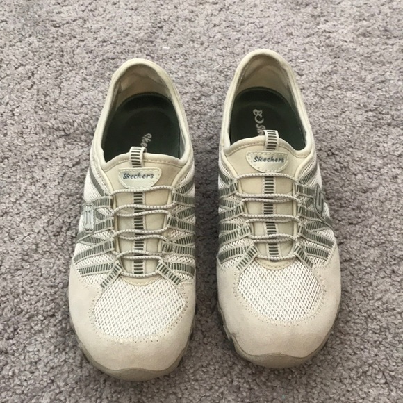 Slip on Sketchers - Picture 1 of 4